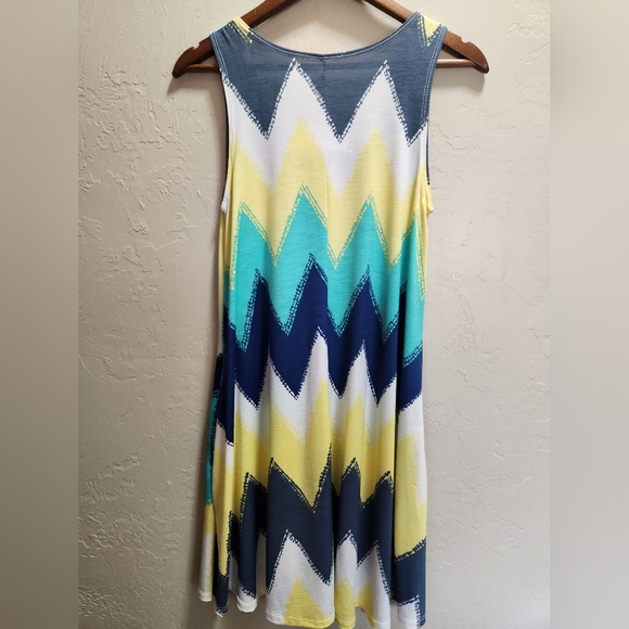 Women's Chevron Print Sundress - Picture 2 of 6